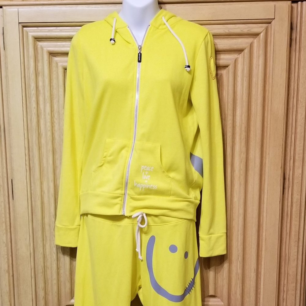 Peace Love World 2 piece sweatsuit